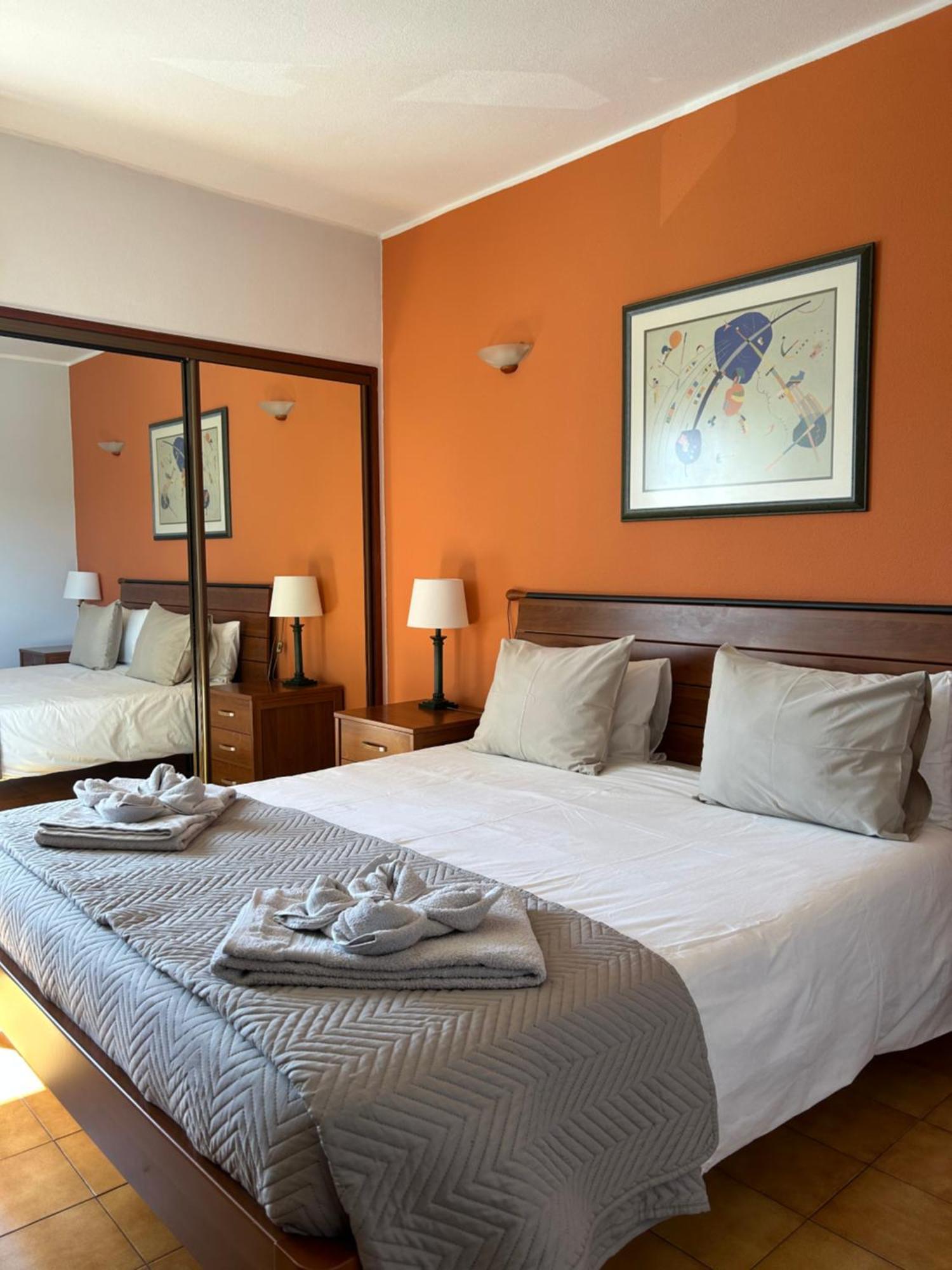 Apartamento A11 - 800M Da Praia อัลบูเฟรา ภายนอก รูปภาพ