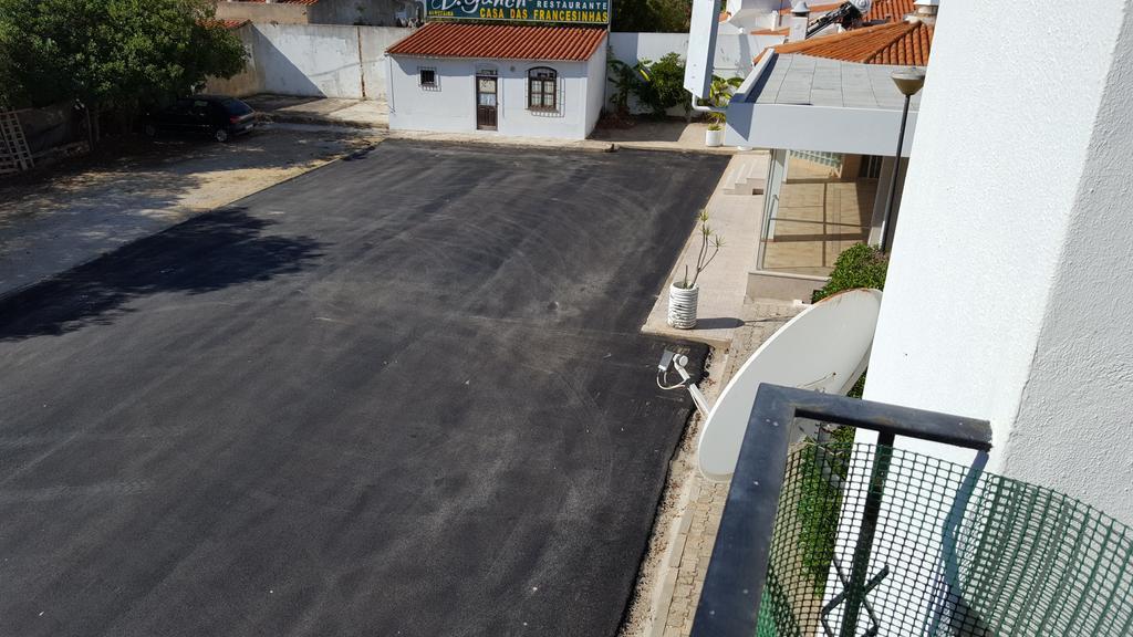 Apartamento A11 - 800M Da Praia อัลบูเฟรา ภายนอก รูปภาพ