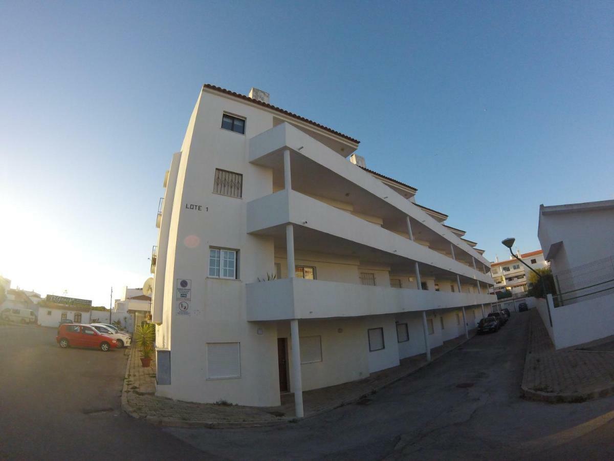 Apartamento A11 - 800M Da Praia อัลบูเฟรา ภายนอก รูปภาพ