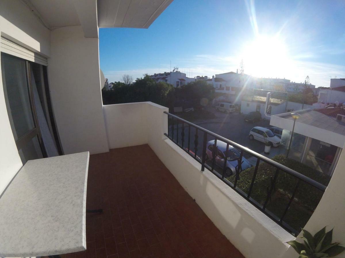 Apartamento A11 - 800M Da Praia อัลบูเฟรา ภายนอก รูปภาพ